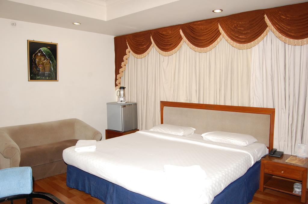 Hotel Sitara Residency Hyderabad Zimmer foto